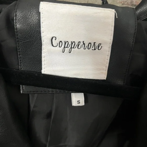 Black Fringe Leather Jacket - Picture 6 of 6